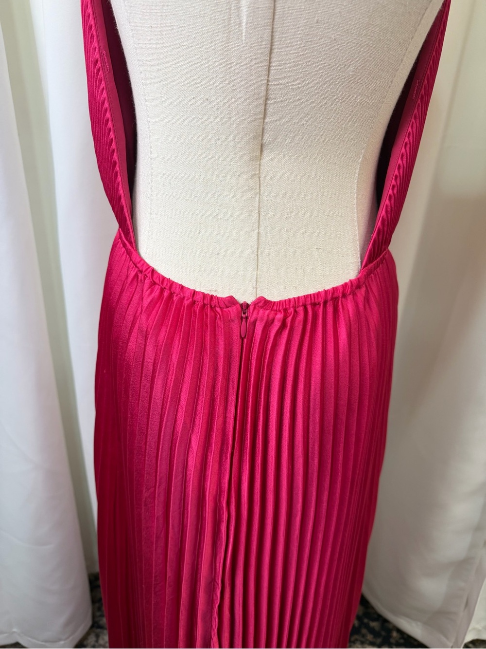 Milly ‘Kora’ Fuchsia Pink Accordion Pleated Satin Halterneck Maxi Dress Size 10 - Picture 11 of 16